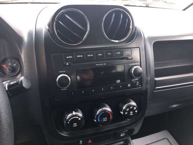 2010 Jeep Compass Sport 4dr SUV